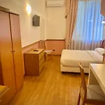 Green Hotel 2*