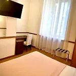 Green Hotel ローマ