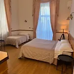 Green Hotel 2*