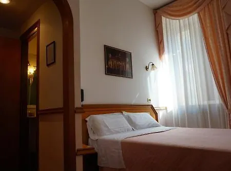Green Hotel Rom