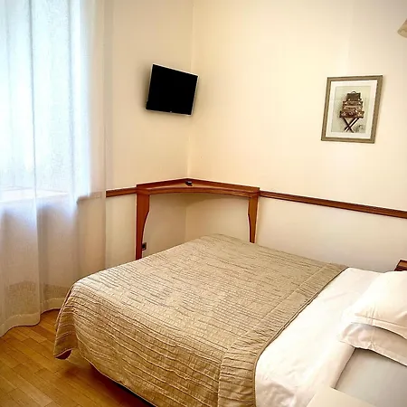 Green Hotel Hotel 2*
