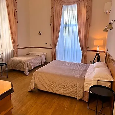 Green Hotel 2*