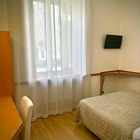 Green Hotel ホテル ローマ