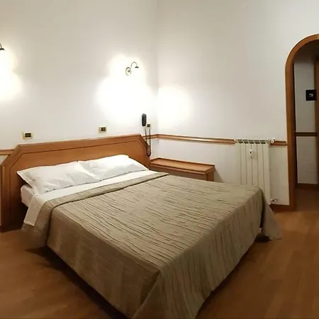 Green Hotel Hotell 2*