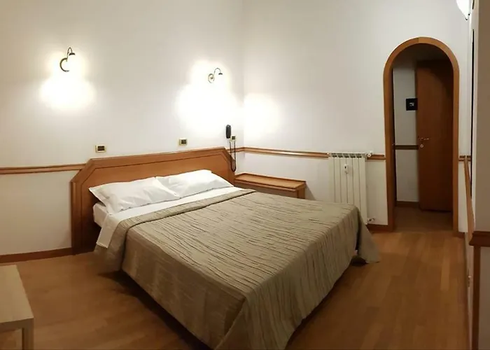 Green Hotel Szálloda 2*