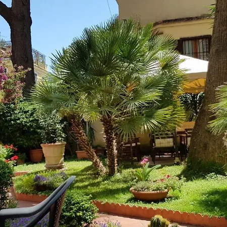 Green Hotel 2* Roma